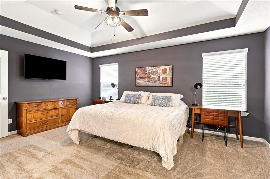 Photo 23 of 40 - 906 SW Bobcat Street, Oak Grove, MO 64075