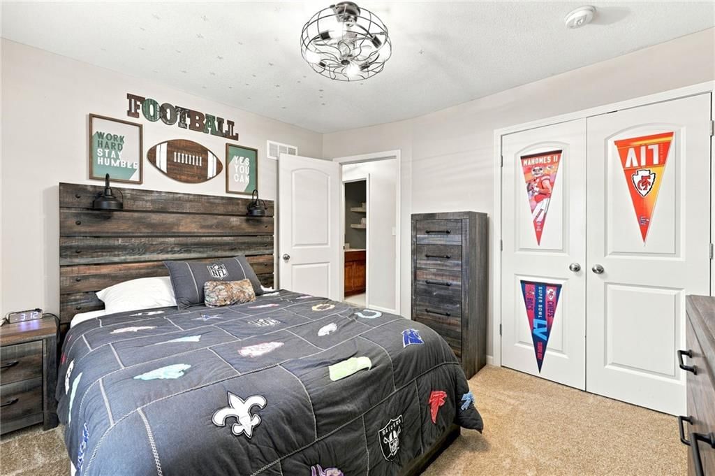 Photo 32 of 40 - 906 SW Bobcat Street, Oak Grove, MO 64075
