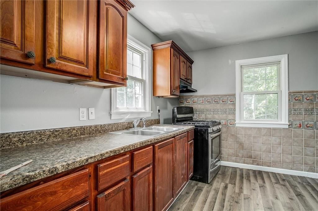 3336 Jackson Avenue — photo 10
