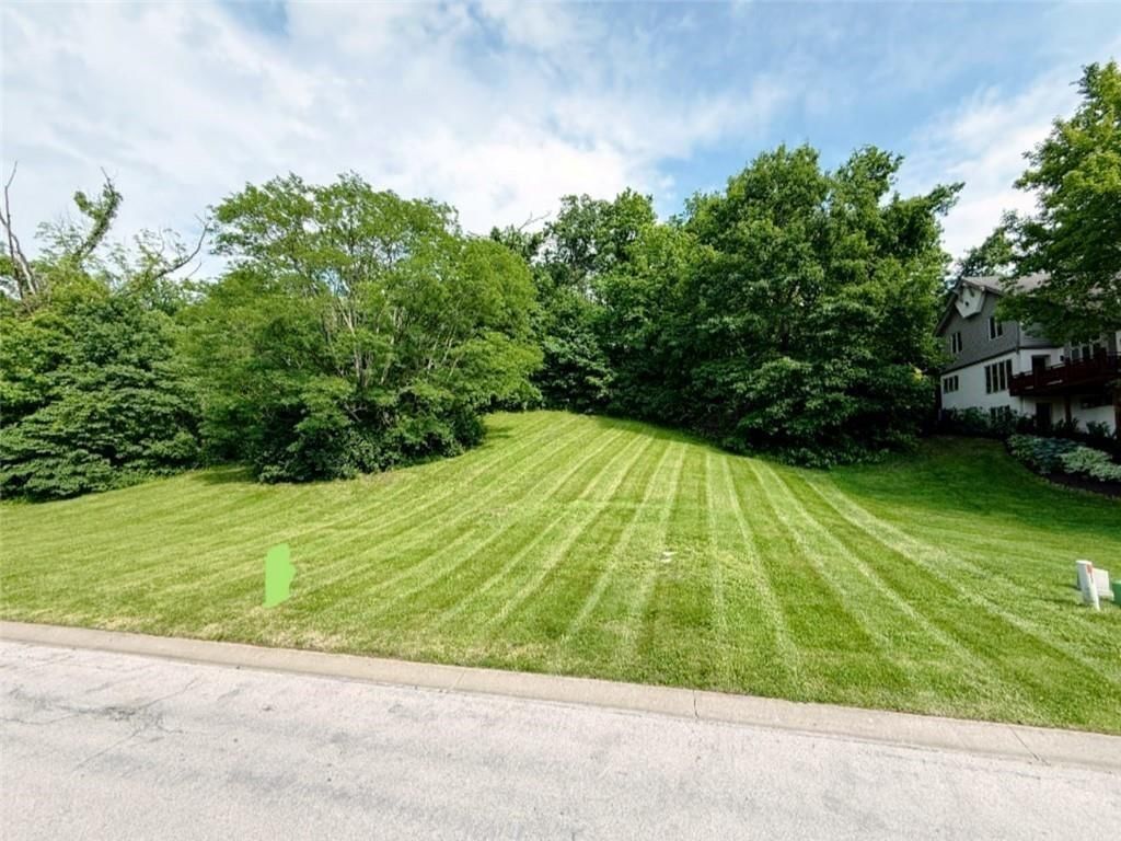 L 106 River Hills Drive — photo 1
