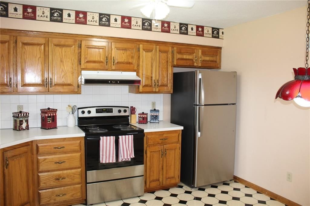 14606 Bristol Avenue — photo 2