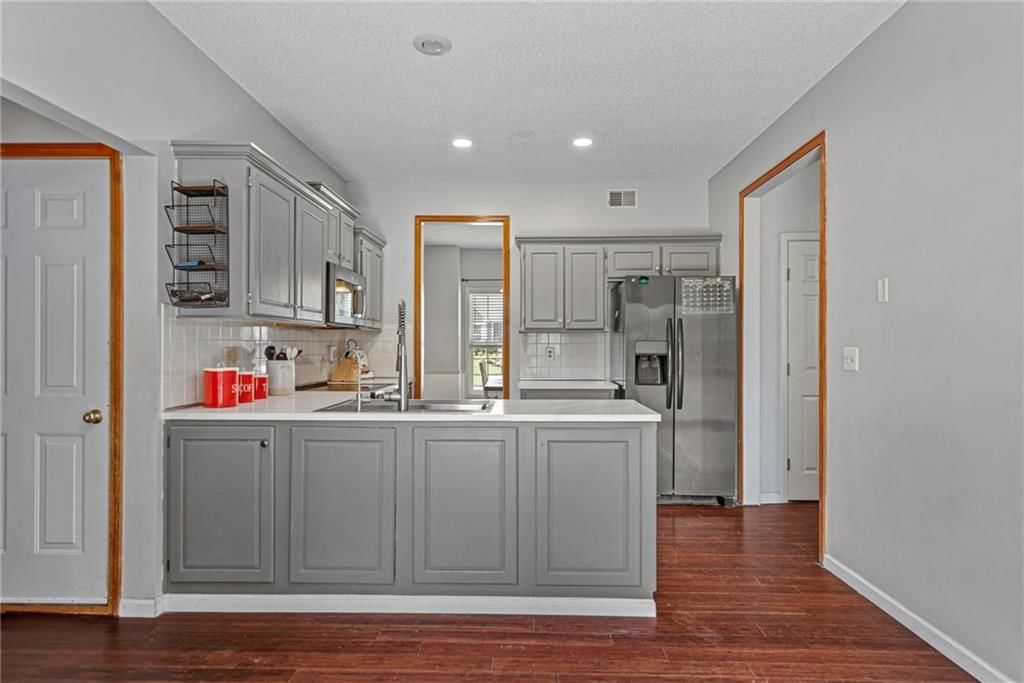 22217 W 51st Street — photo 8