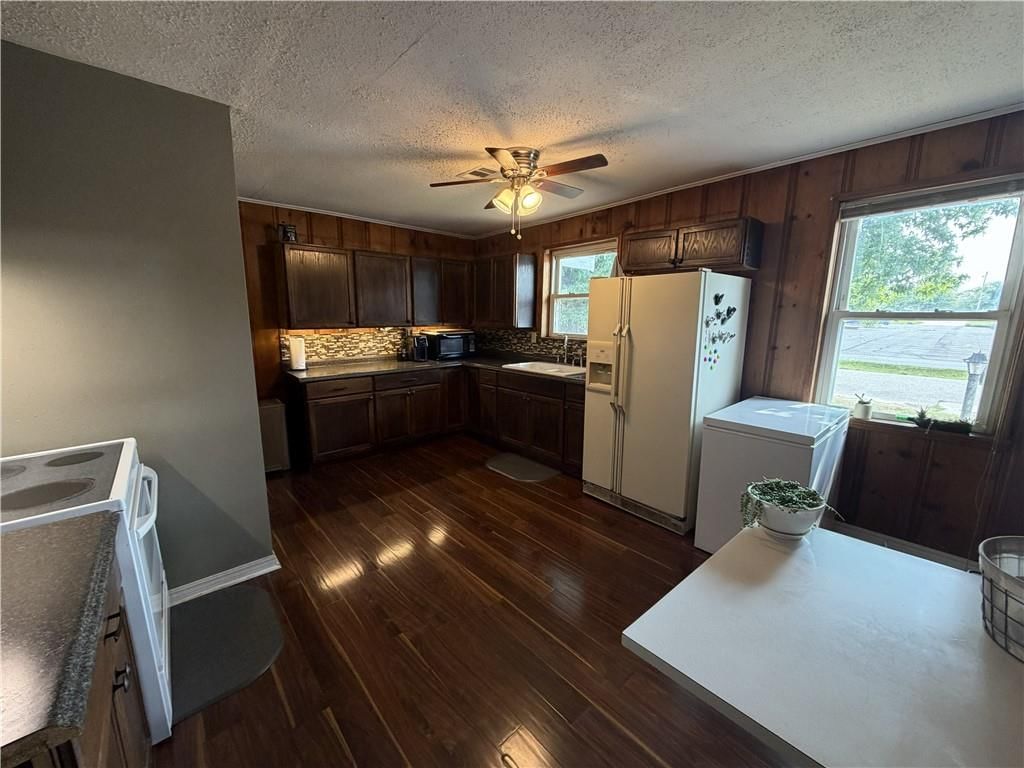 1102 S Homer Street — photo 8