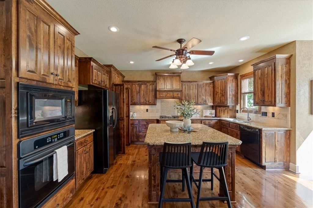 16421 S Woodstone Drive — photo 13