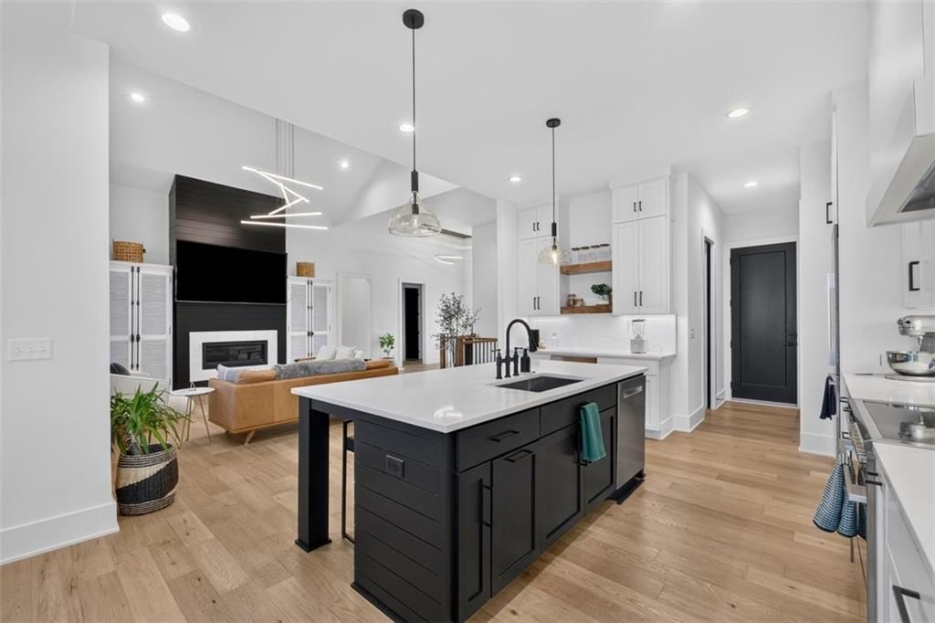 17401 Oakshire Street — photo 14