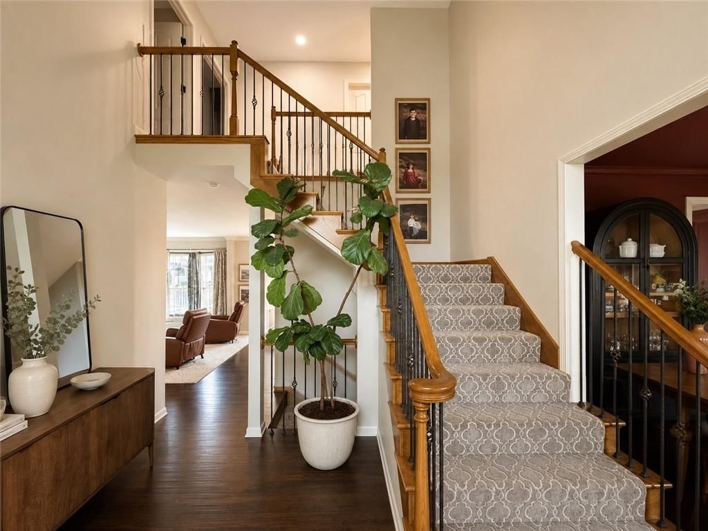 2220 Hawk View Road — photo 2