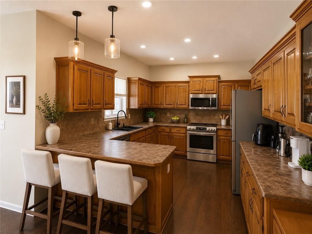 2220 Hawk View Road — photo 4