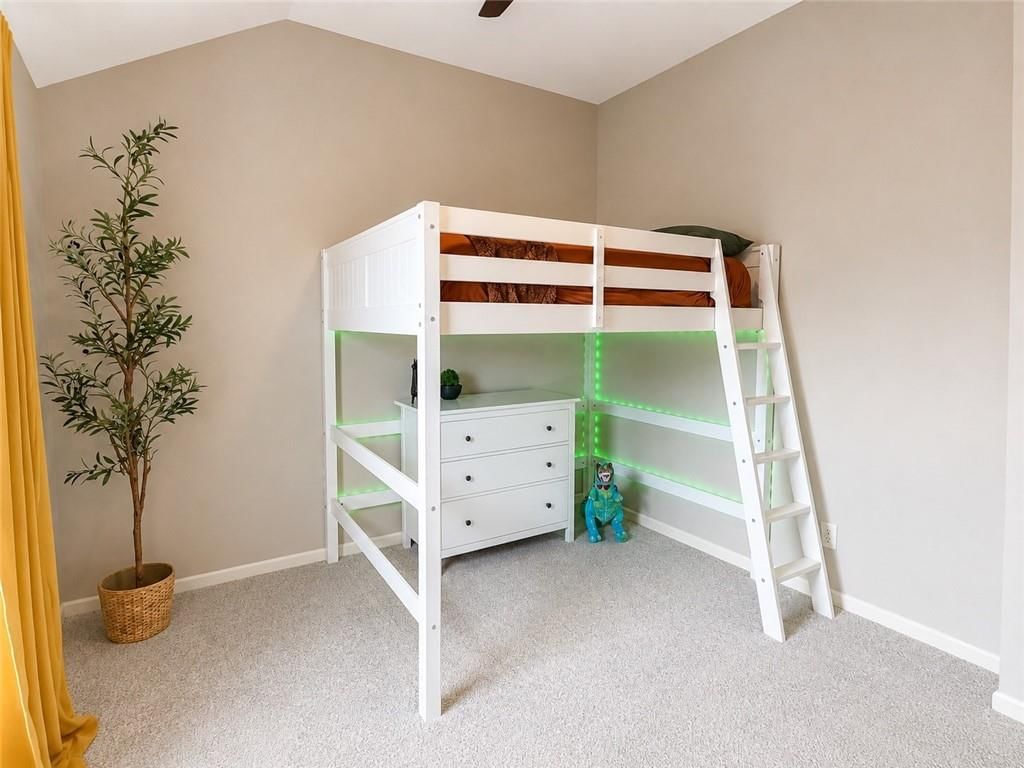 2220 Hawk View Road — photo 9
