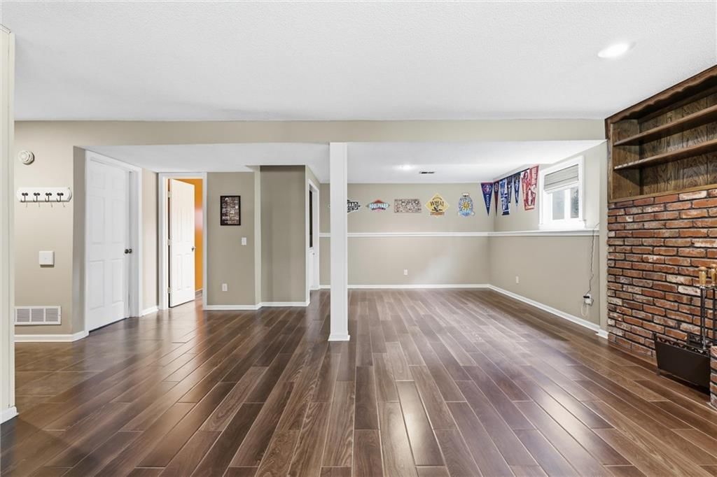 573 E 126th Terrace — photo 31