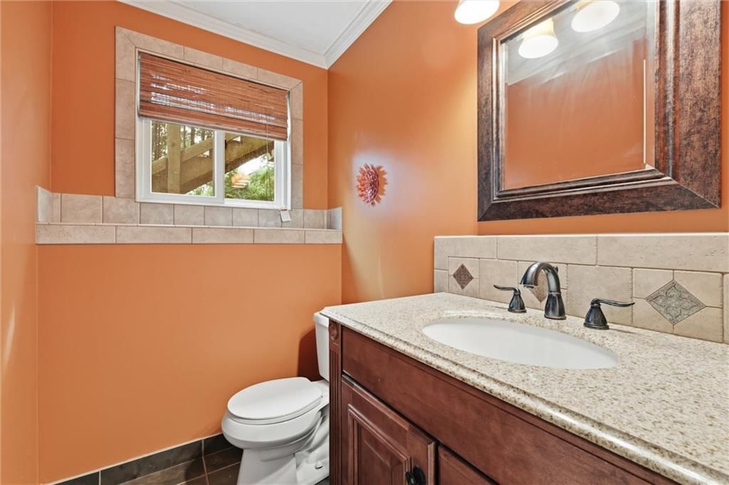 573 E 126th Terrace — photo 34