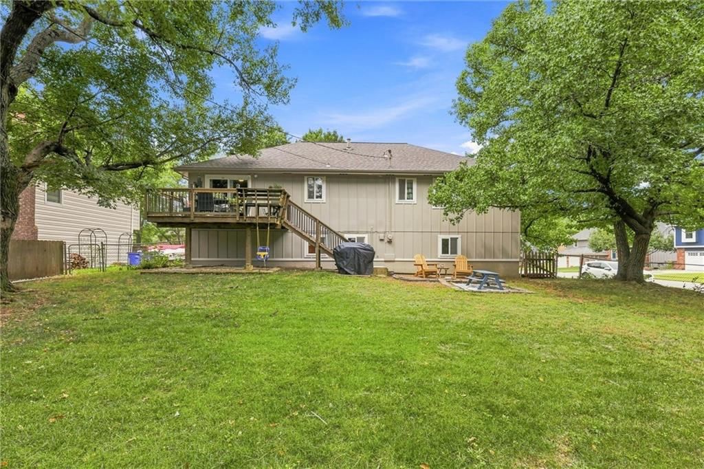 573 E 126th Terrace — photo 40