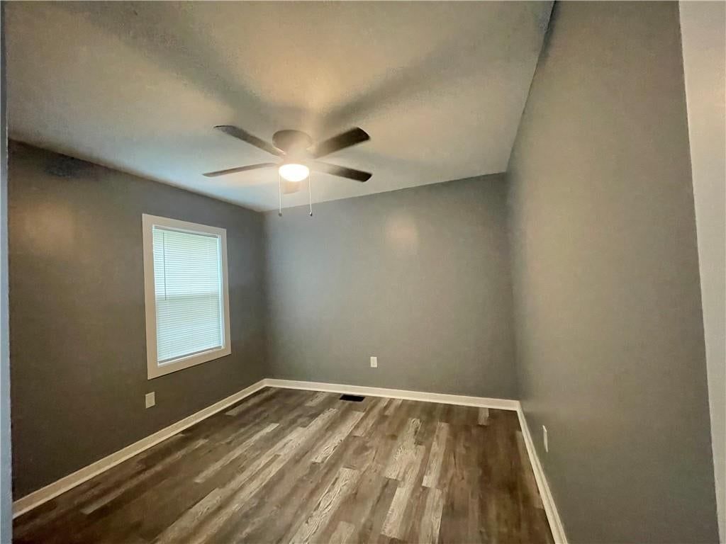 1849 E 68TH Terrace — photo 30