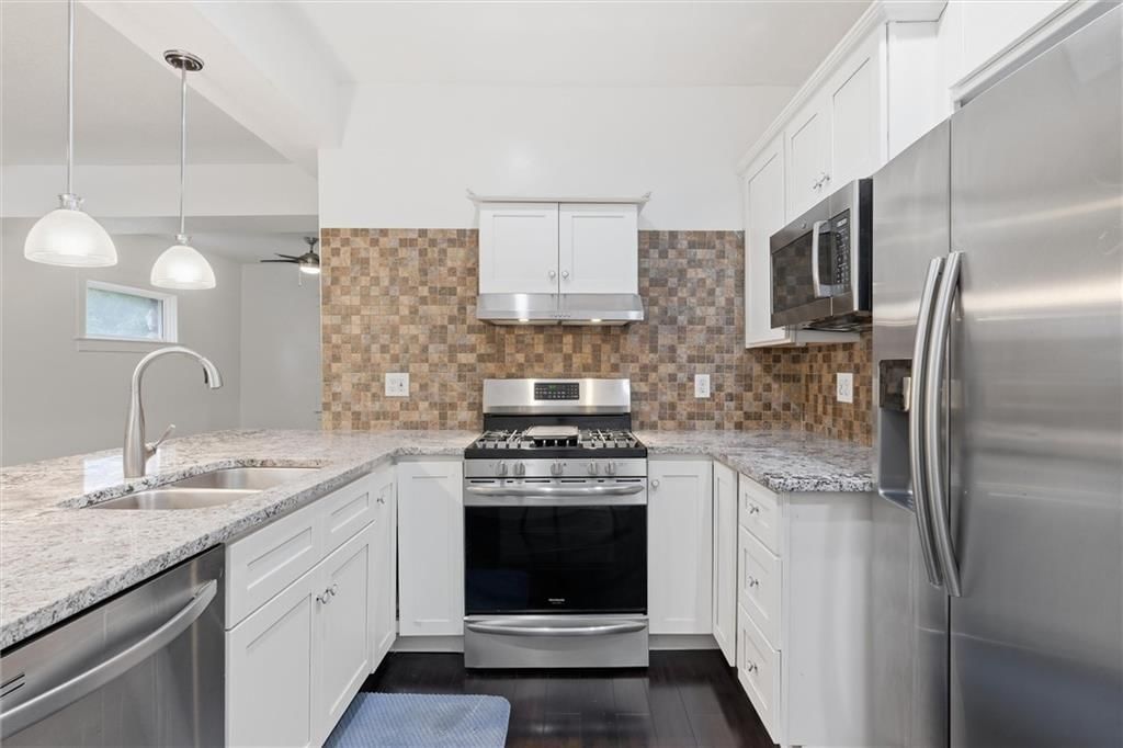 2629 Campbell Street — photo 13