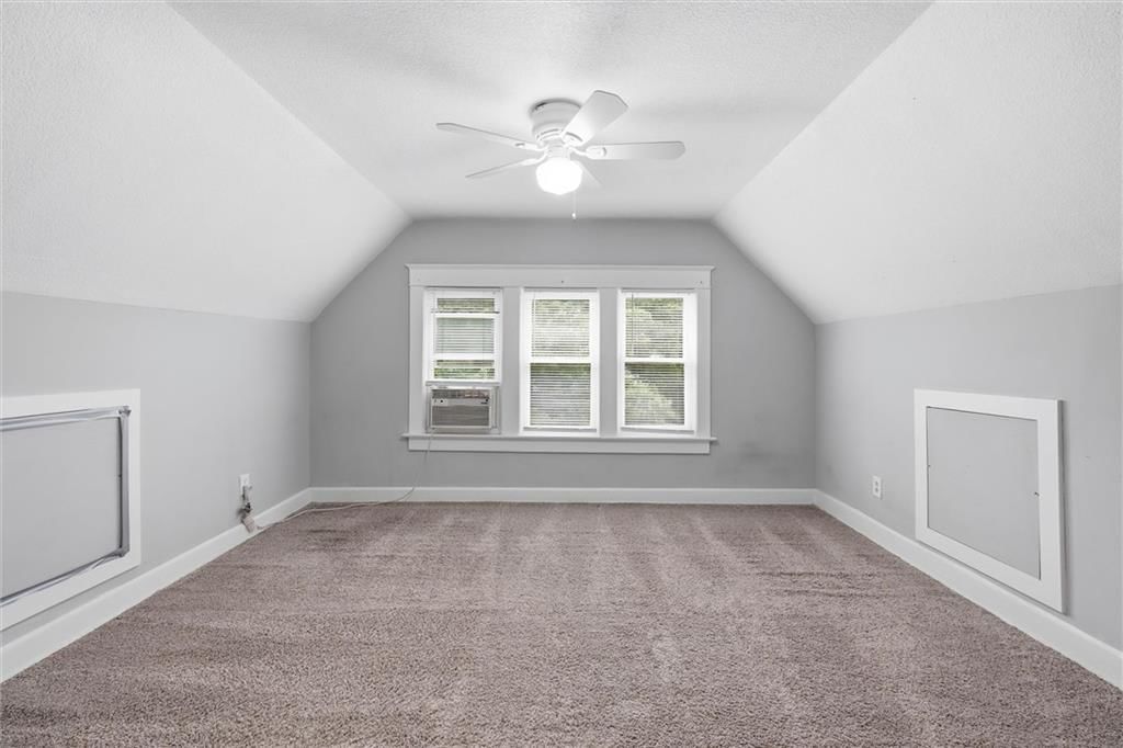 2629 Campbell Street — photo 24
