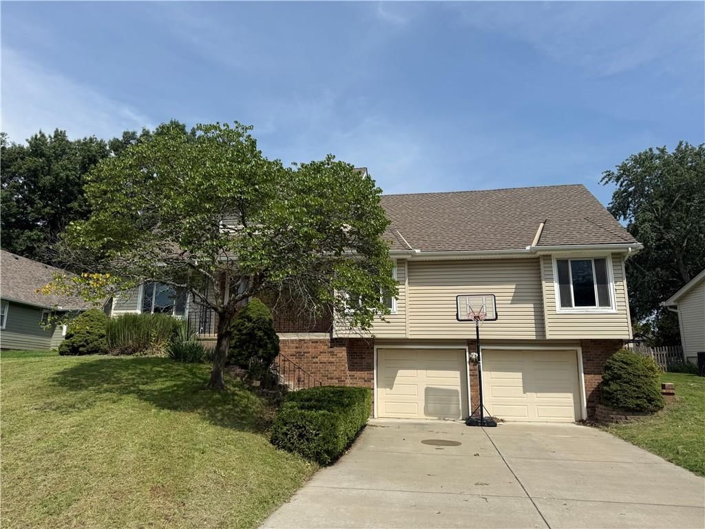 1128 NE Columbus Street — photo 2