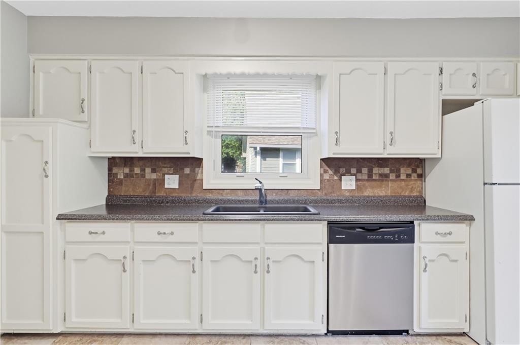 1128 NE Columbus Street — photo 8