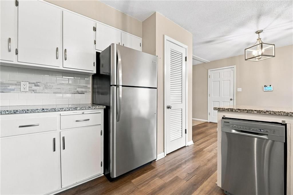 505 S Olive Street — photo 11