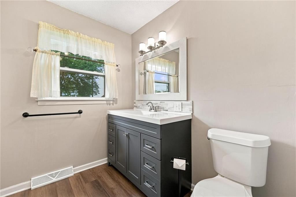505 S Olive Street — photo 15
