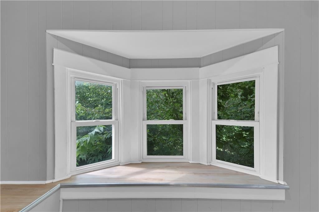 2425 Jackson Avenue — photo 10