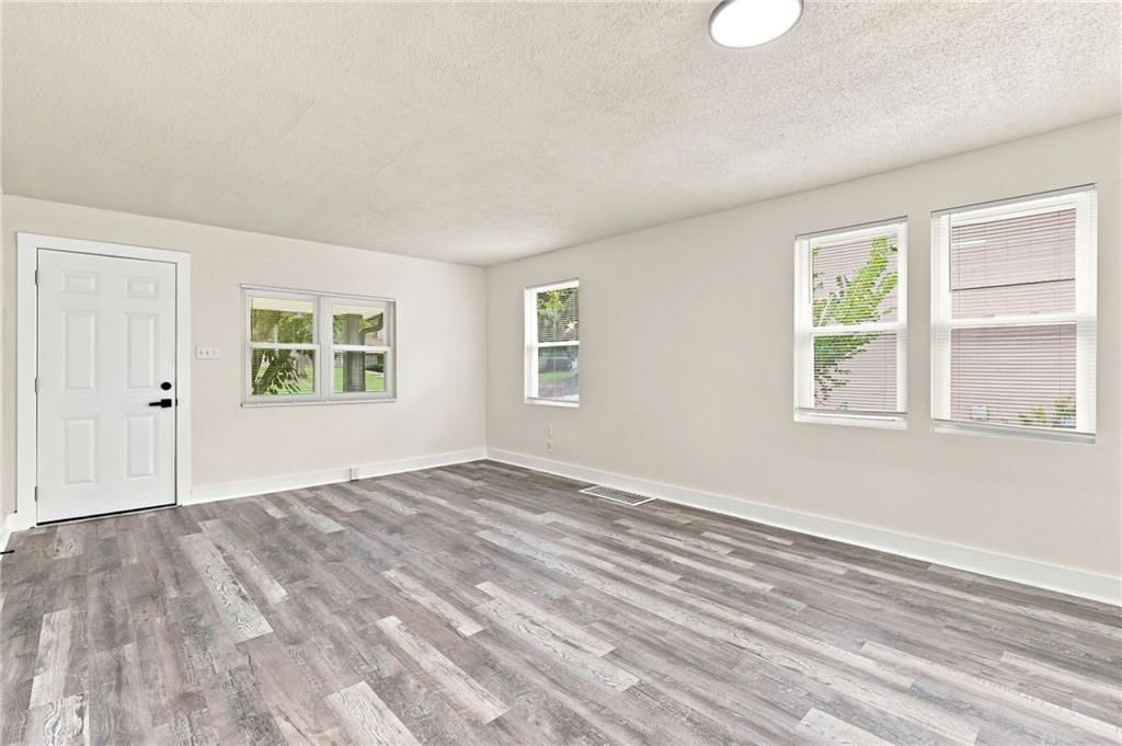 915 Madison Street — photo 7