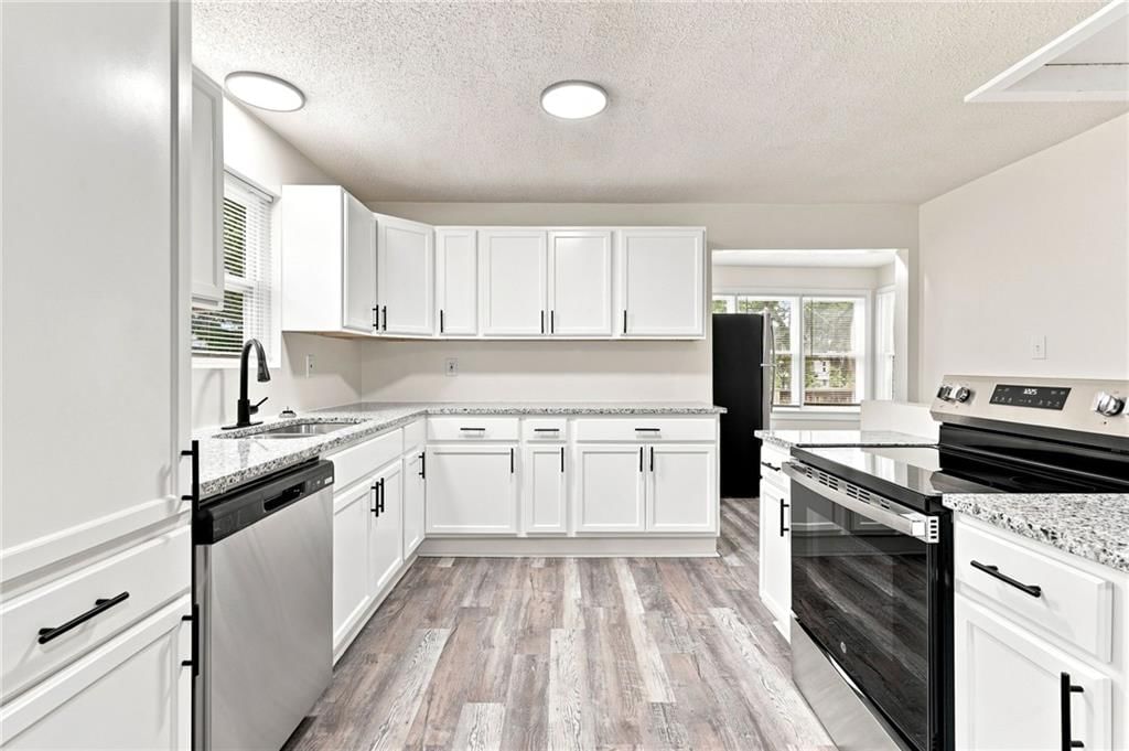 915 Madison Street — photo 8