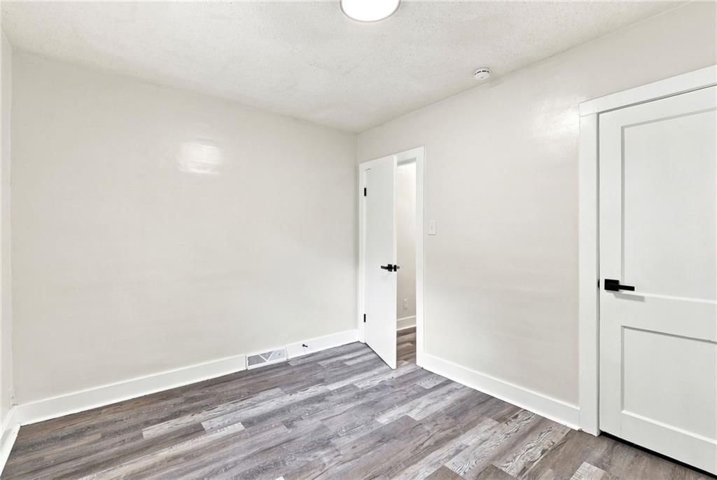 915 Madison Street — photo 16