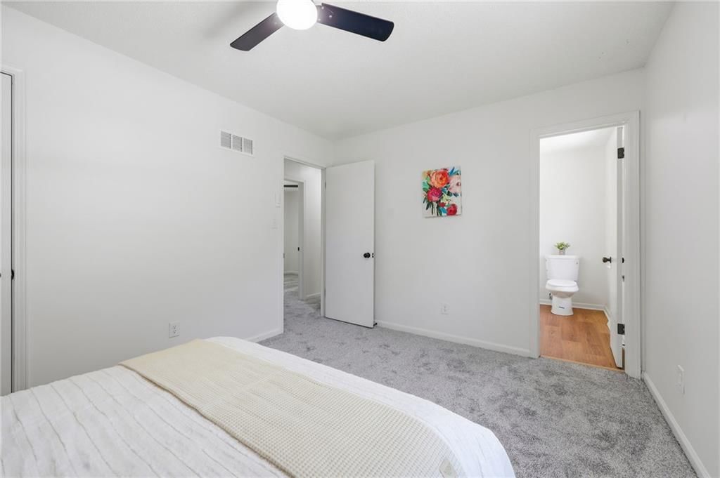 8815 N Grand Avenue — photo 16