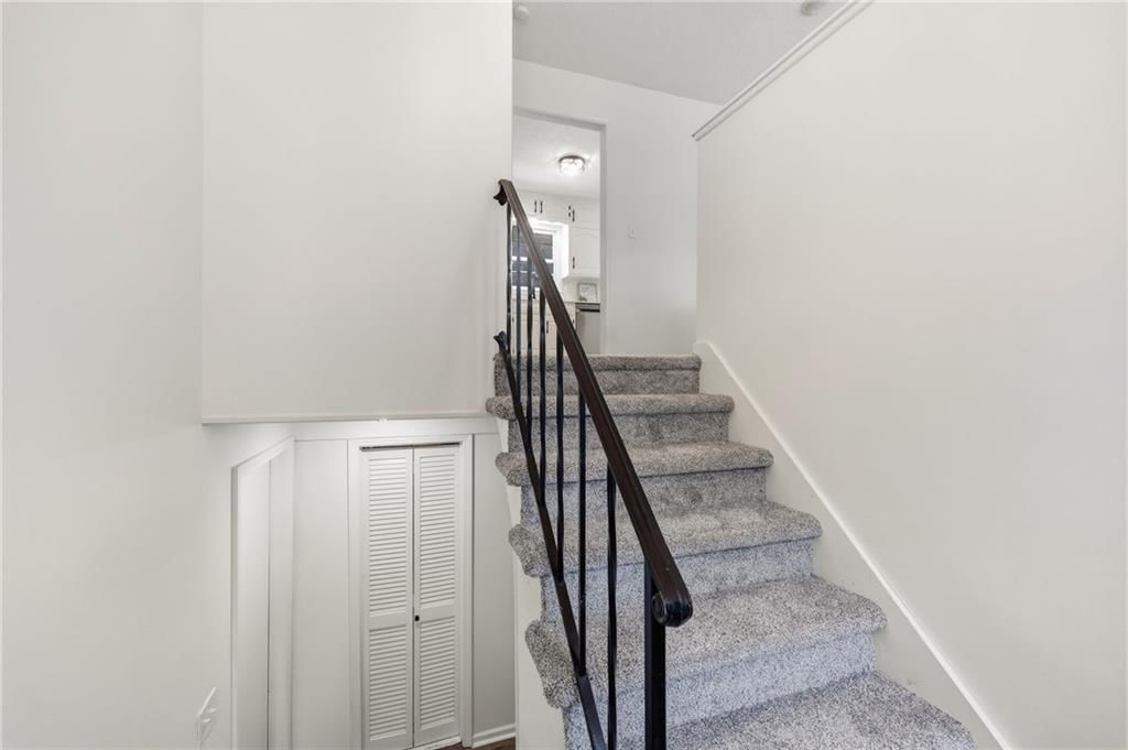8815 N Grand Avenue — photo 21