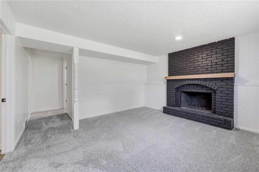 8815 N Grand Avenue — photo 24