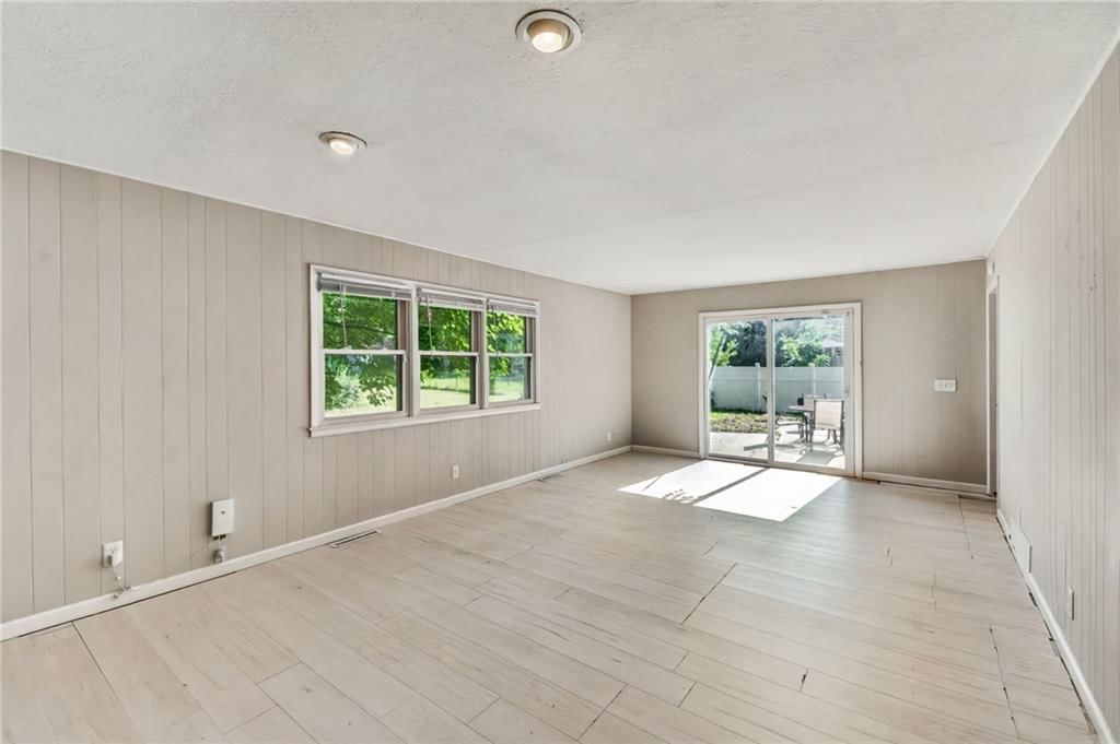 7904 E 87th Street — photo 16