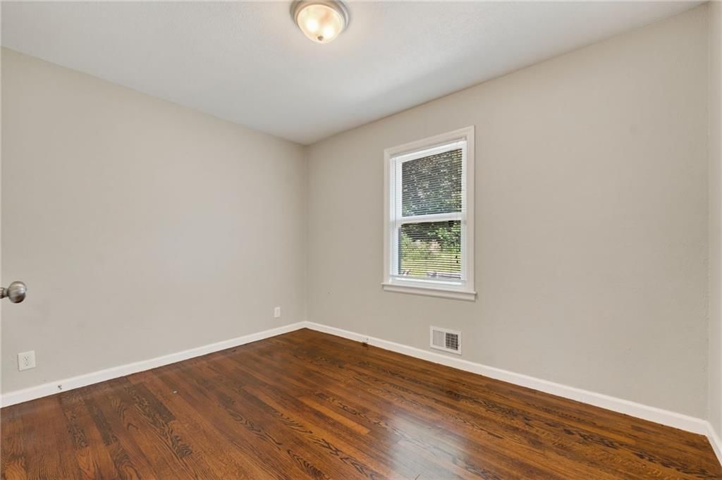 7904 E 87th Street — photo 25