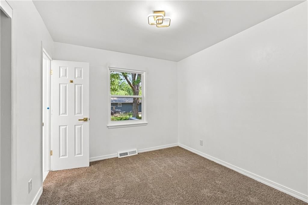 4514 E 113th Street — photo 14
