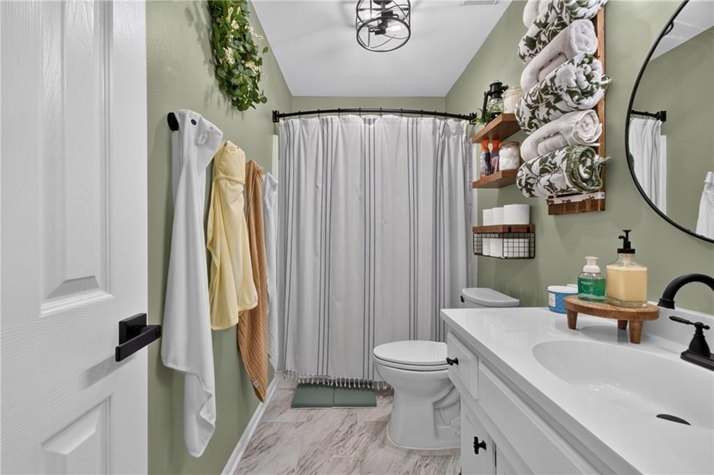 424 N Armstrong Street — photo 25