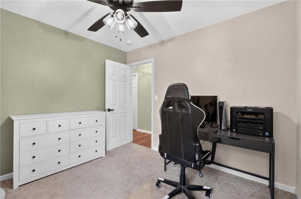 424 N Armstrong Street — photo 27