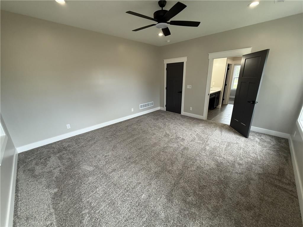 121 Elm Drive — photo 18