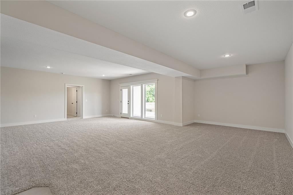 2262 W Wabash Street — photo 39