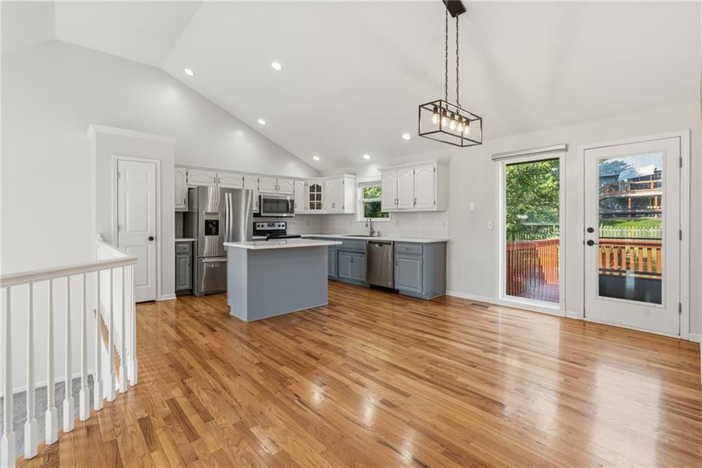 Photo 8 of 35 - 13460 Timber Park Drive, Platte City, MO 64079