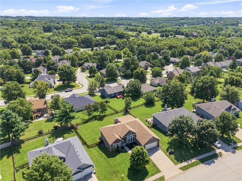 Photo 33 of 35 - 13460 Timber Park Drive, Platte City, MO 64079