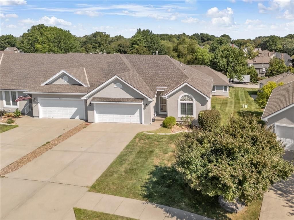 9613 N Locust Drive, Kansas City, MO: listing photo 3
