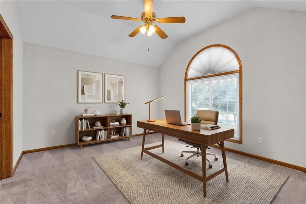 Photo 16 of 43 - 9613 N Locust Drive, Kansas City, MO 64155