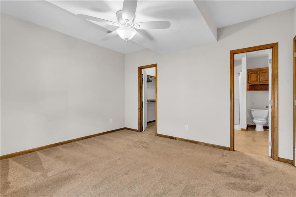 Photo 34 of 43, 9613 N Locust Drive, Kansas City, MO 64155