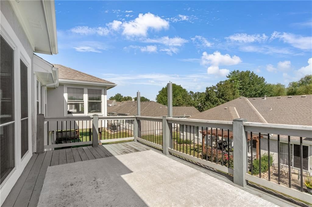 Photo 37 of 43 - 9613 N Locust Drive, Kansas City, MO 64155