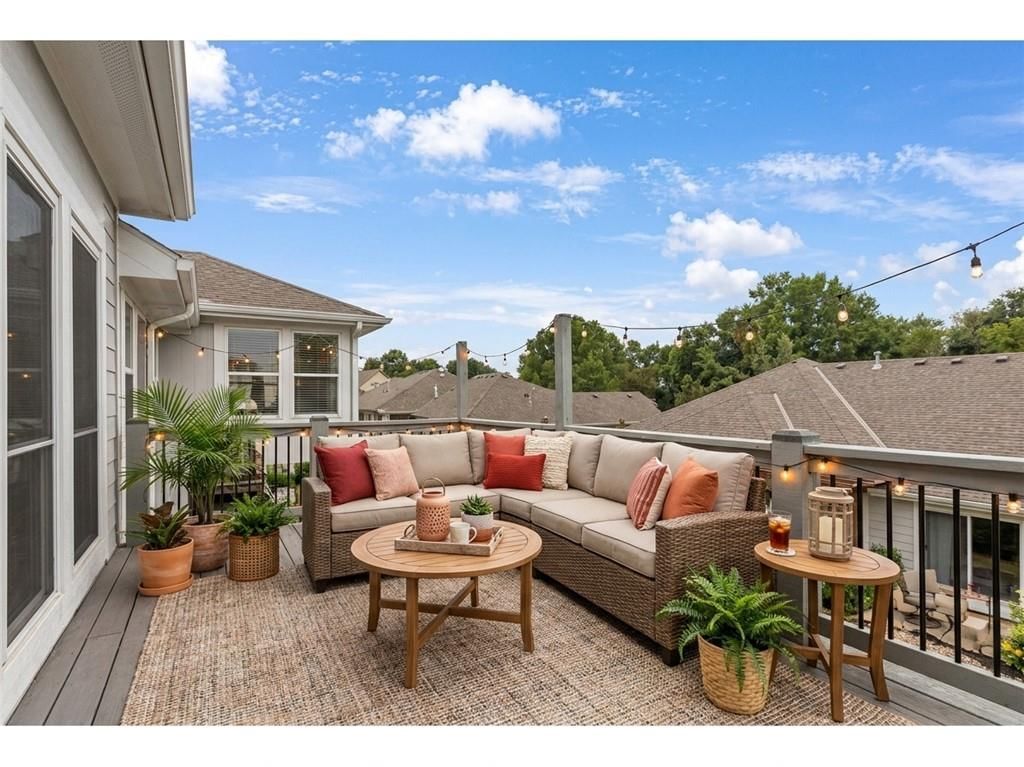 Photo 38 of 43 - 9613 N Locust Drive, Kansas City, MO 64155