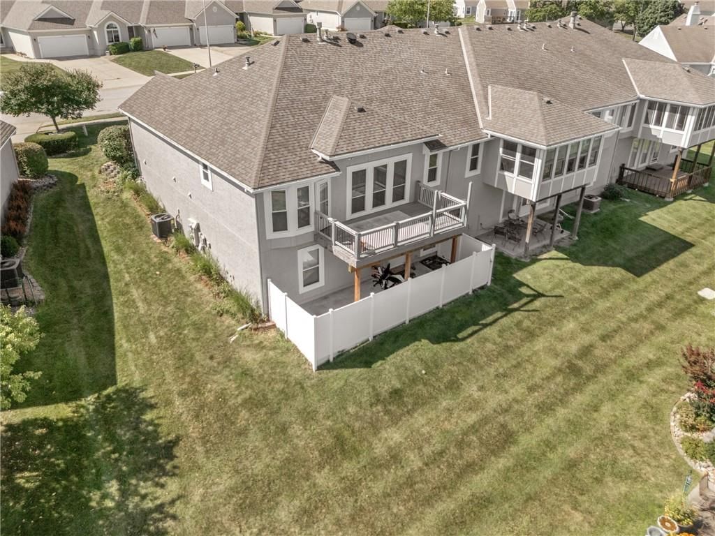 Photo 40 of 43 - 9613 N Locust Drive, Kansas City, MO 64155