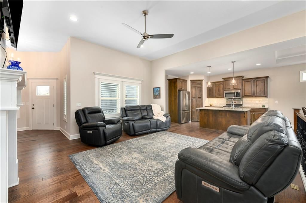 4925 Tallgrass Street — photo 6