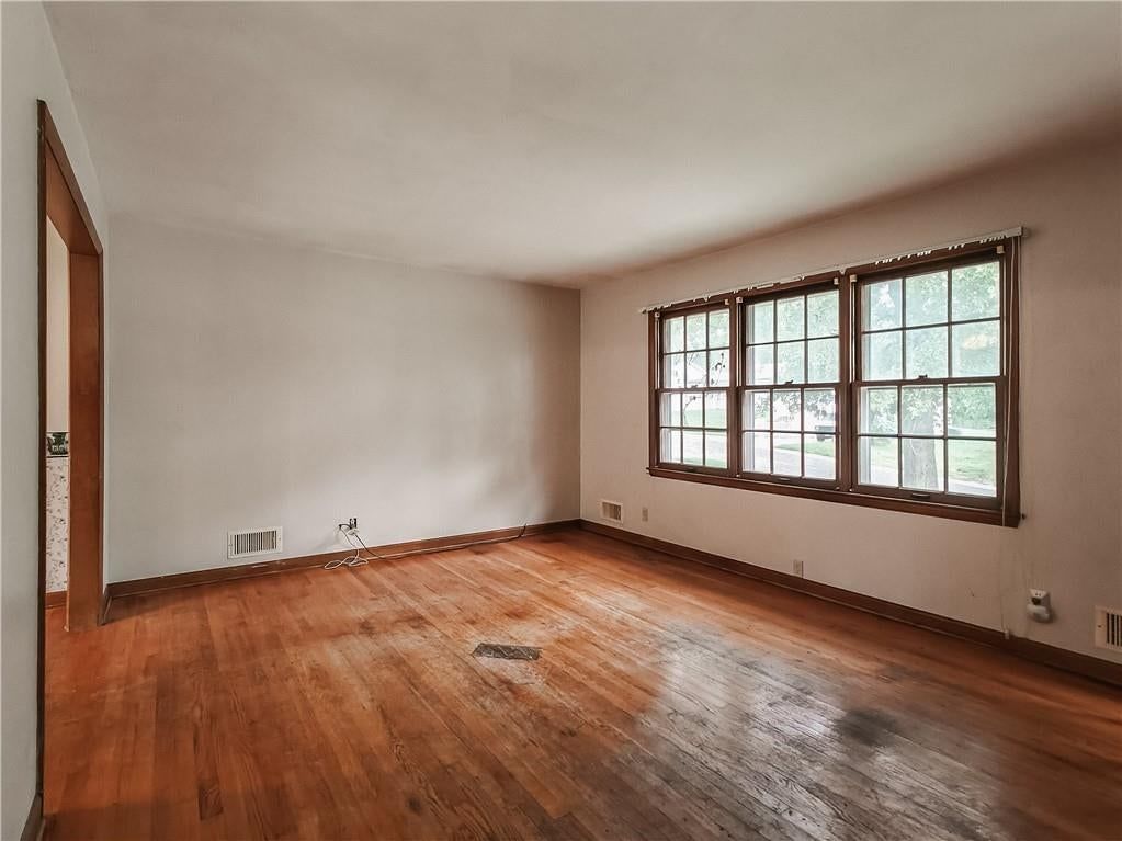 9401 E 81st Terrace — photo 5