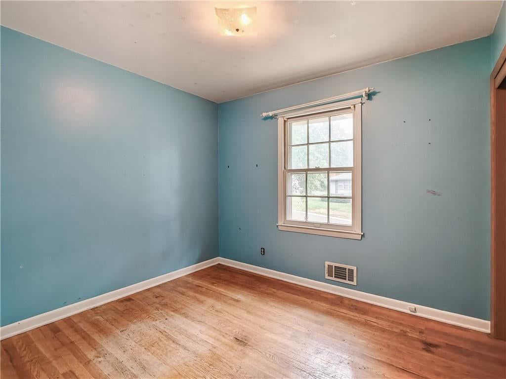 9401 E 81st Terrace — photo 19