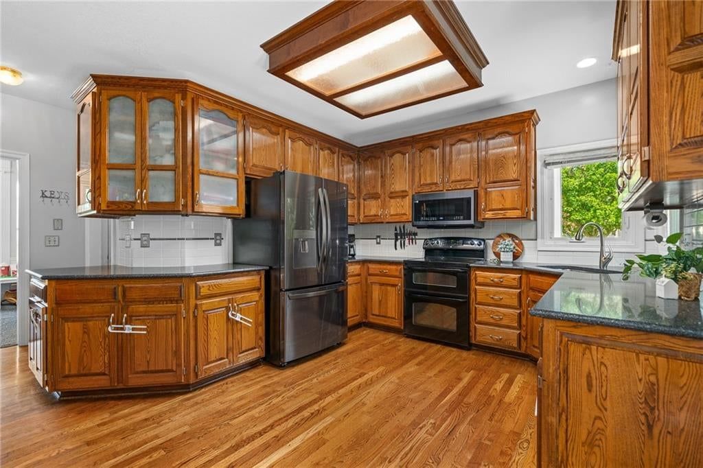 9101 NW 86th Court — photo 16