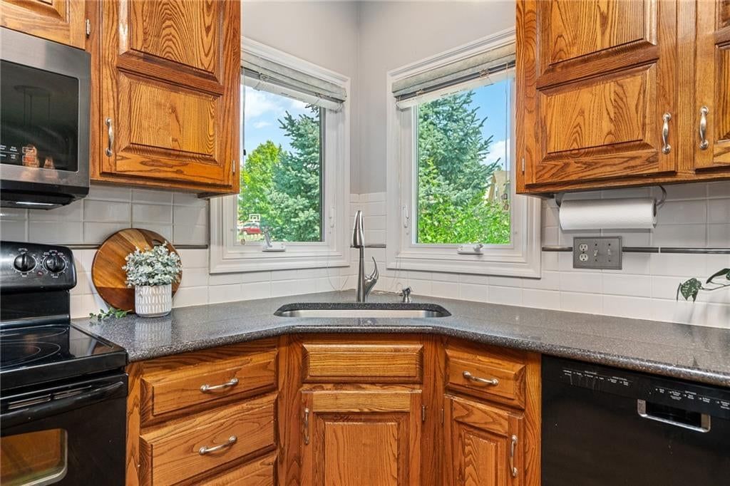 9101 NW 86th Court — photo 18