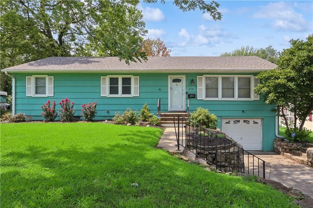 6716 Corrington Avenue — photo 2